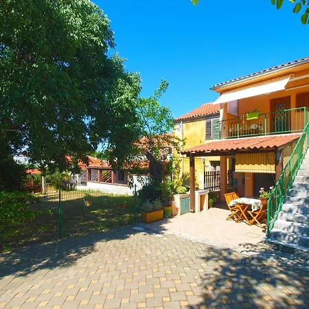 Apartman Fuer 3 Personen Ca 33 Qm In Pomer, Istrien Istrische Riviera *
